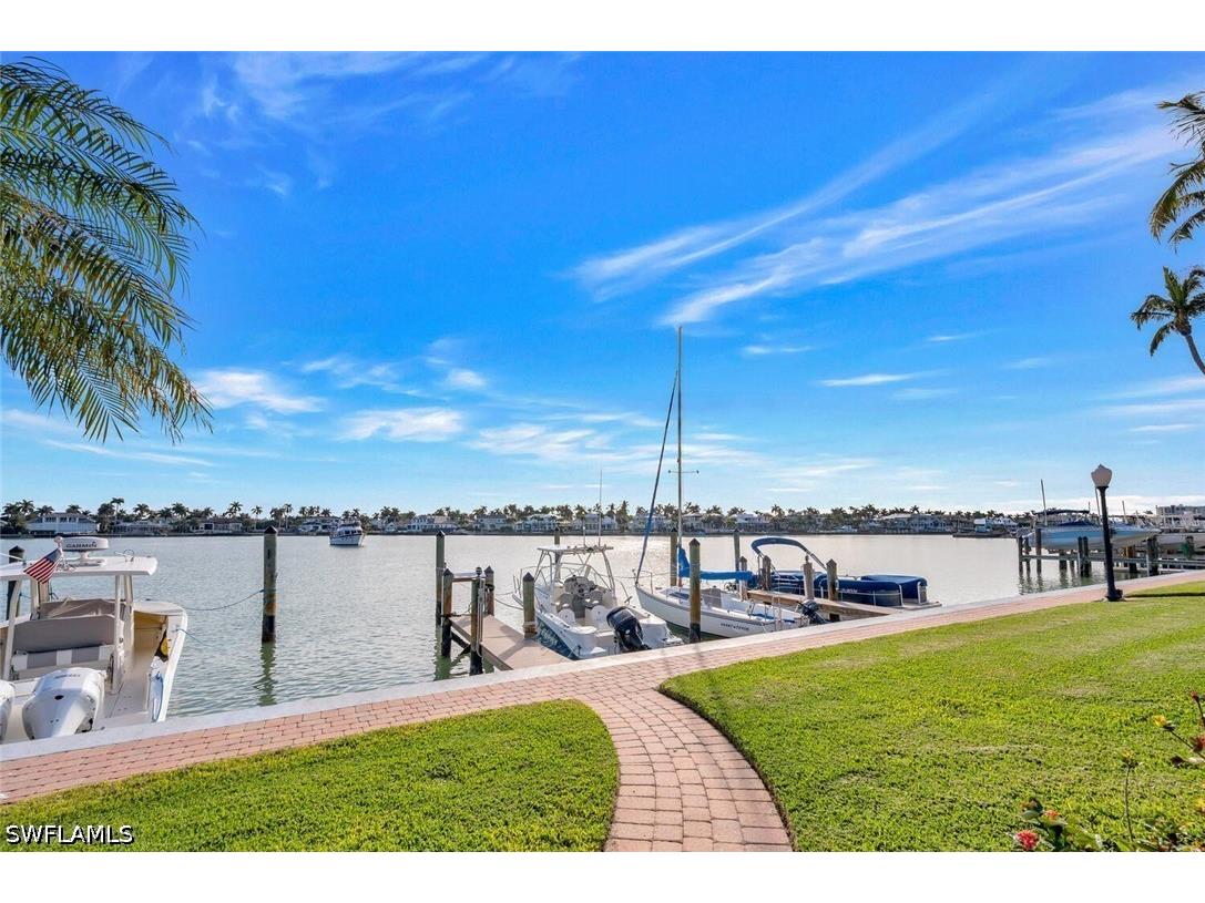 2800 Gulf Shore Boulevard N #304 Naples FL 34103 226020851 image35