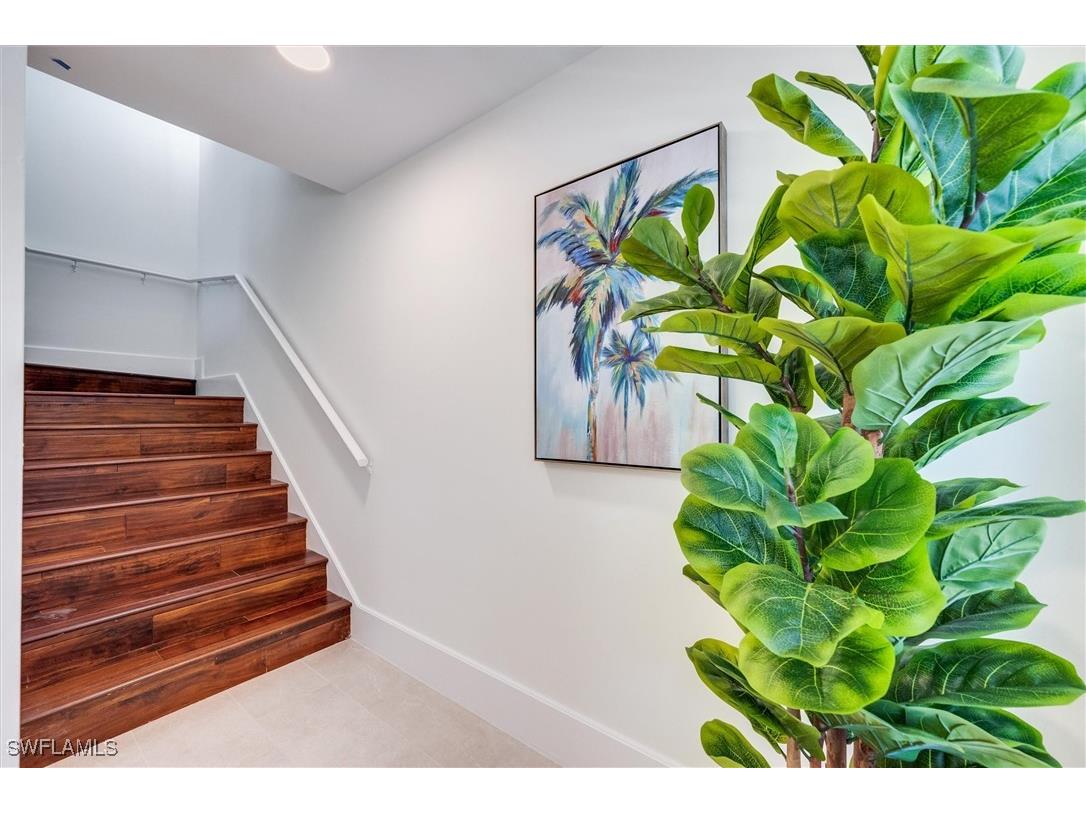 2800 Lakeview Drive #5 Naples FL 34112 225080240 image5