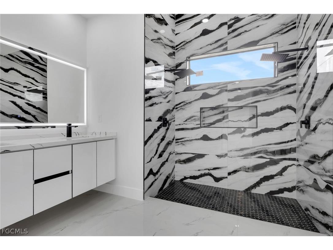 2800 NE 4th Place Cape Coral FL 33909 2026011651 image14