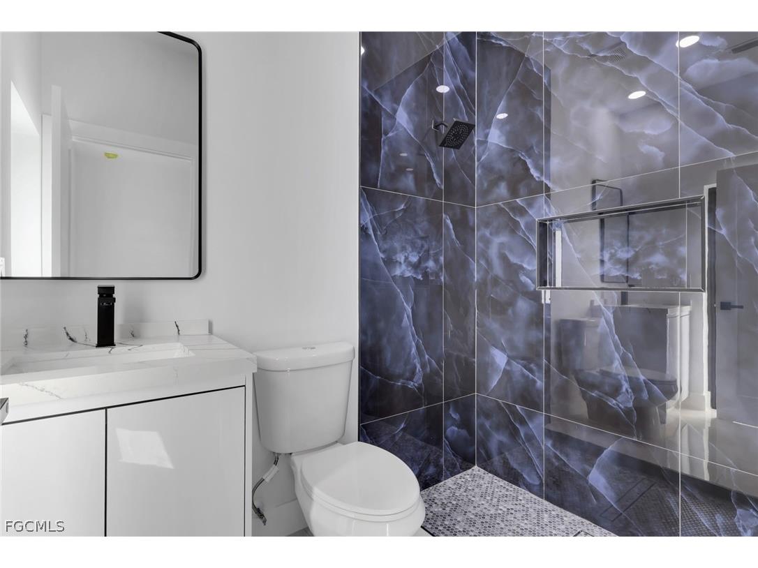 2800 NE 4th Place Cape Coral FL 33909 2026011651 image22