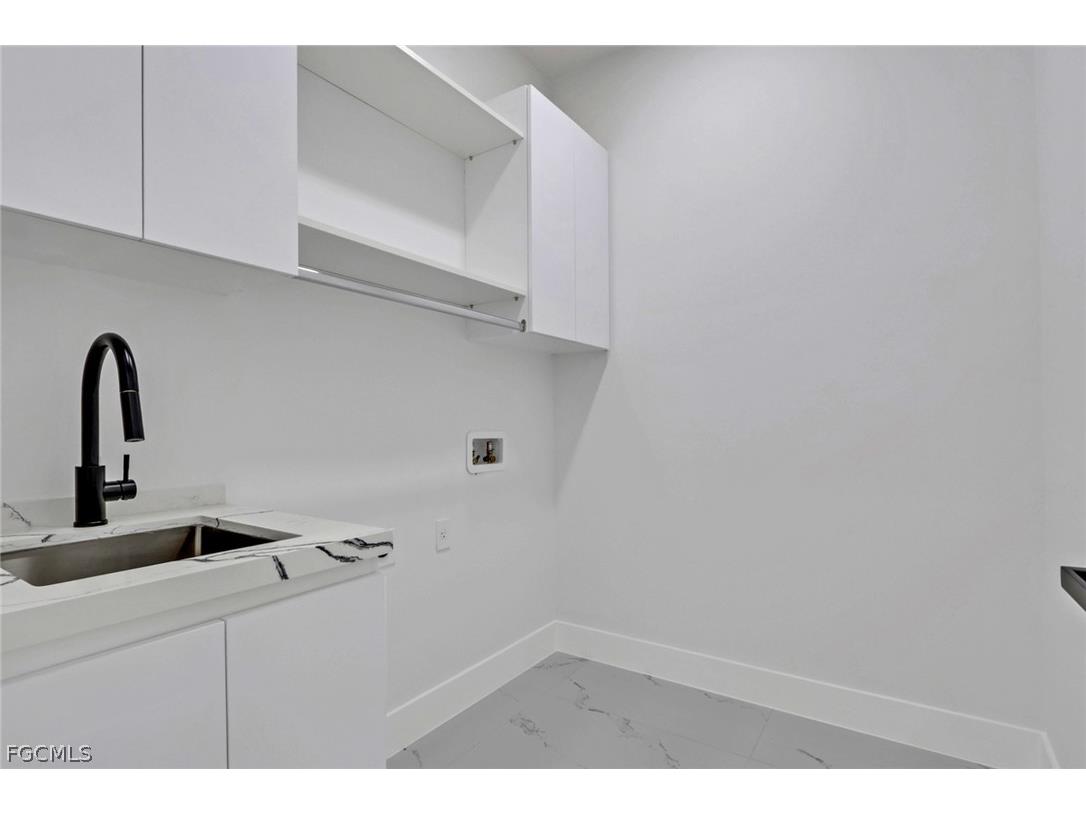 2800 NE 4th Place Cape Coral FL 33909 2026011651 image23