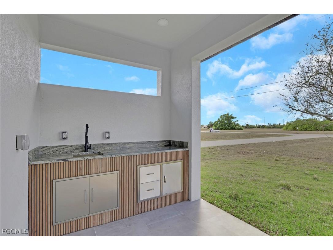 2800 NE 4th Place Cape Coral FL 33909 2026011651 image26