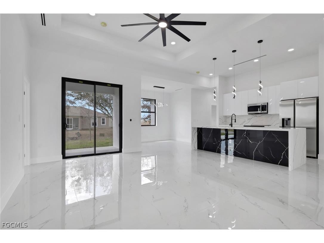 2800 NE 4th Place Cape Coral FL 33909 2026011651 image3