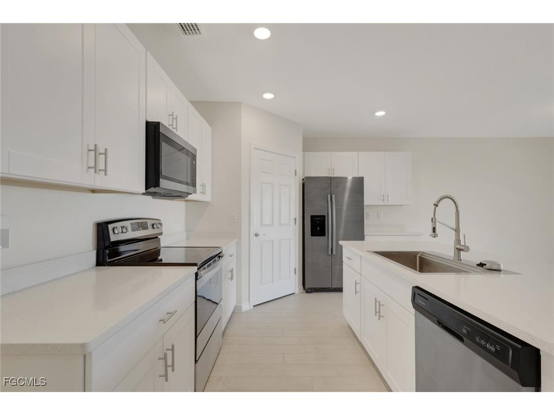 2800 NW 6th Avenue Cape Coral FL 33993 2025021462 image6