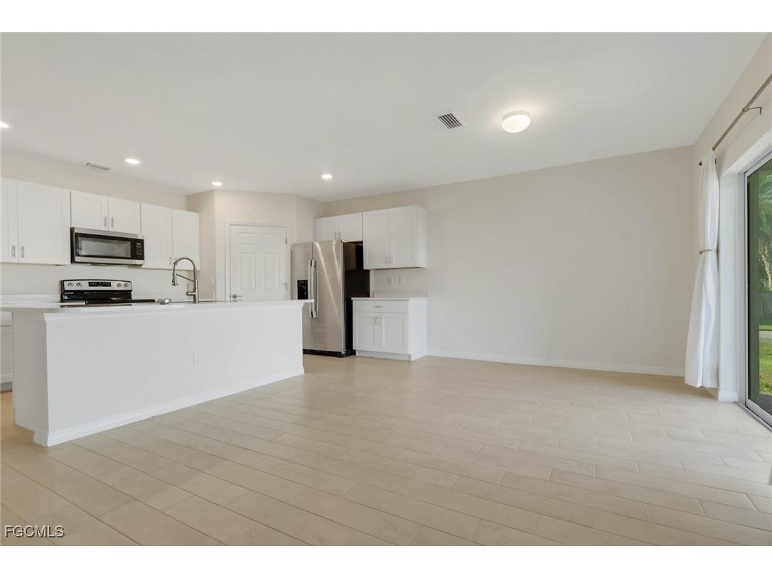 2800 NW 6th Avenue Cape Coral FL 33993 2025021462 image8