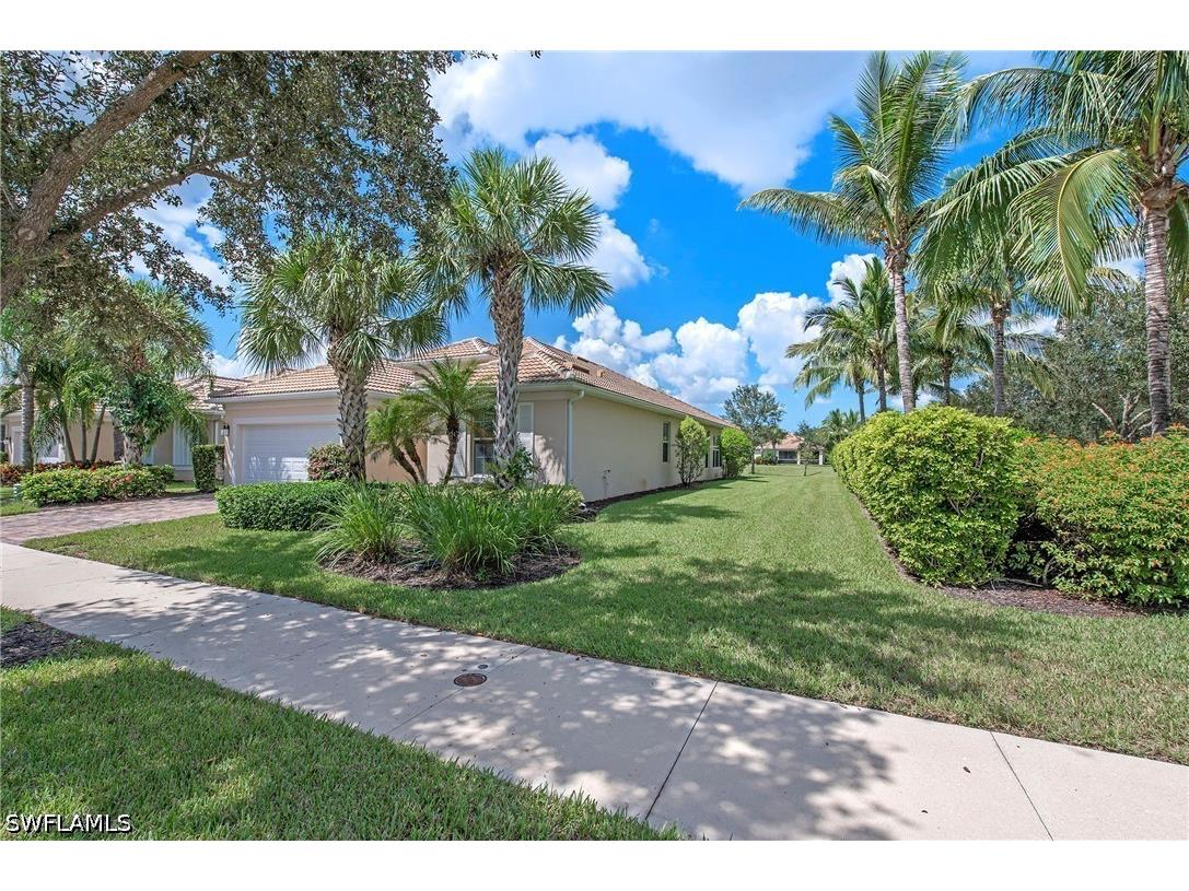 28000 Quiet Water Way Bonita Springs FL 34135 226017241 image2