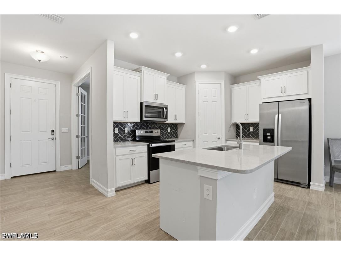 28009 Seasons Tide Avenue Bonita Springs FL 34135 226019214 image2
