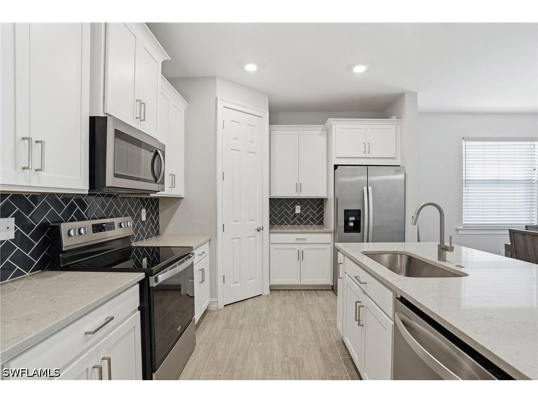 28009 Seasons Tide Avenue Bonita Springs FL 34135 226019214 image3
