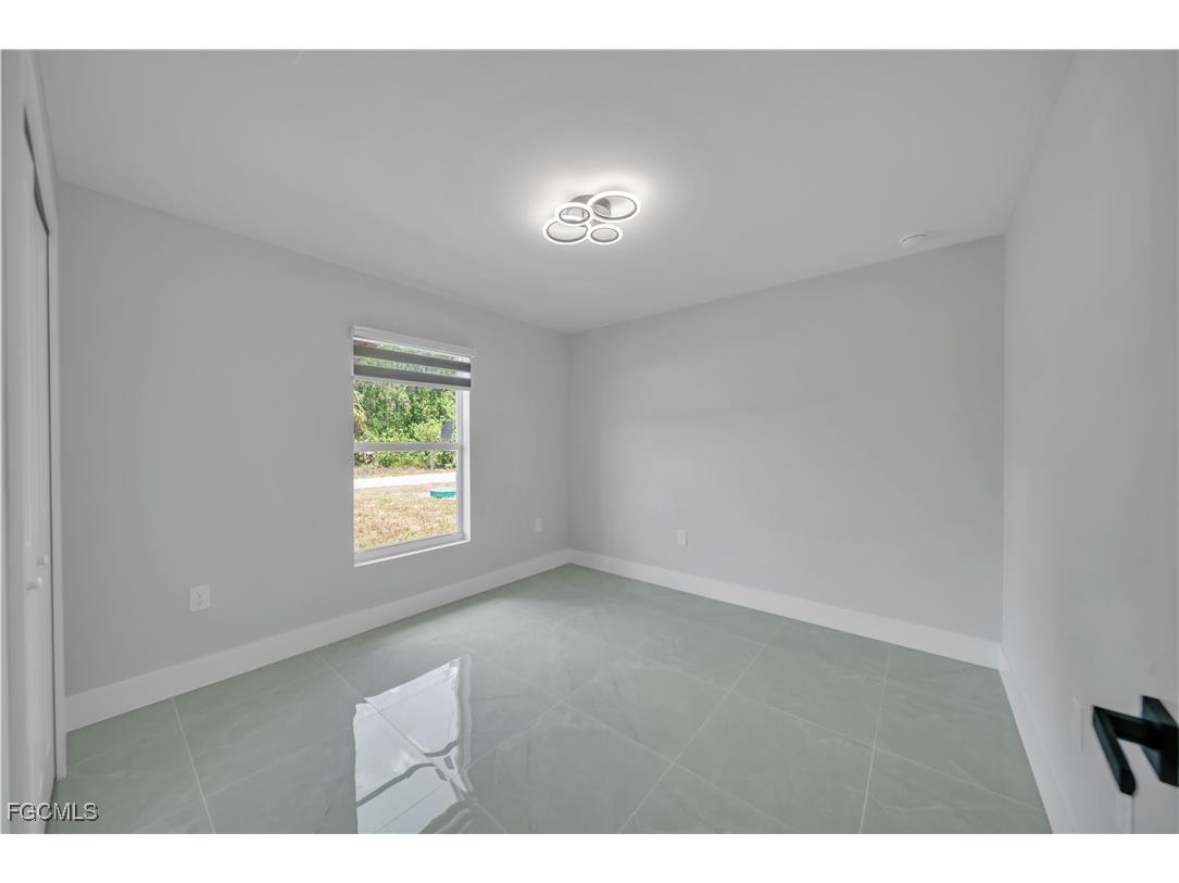 2801 42nd Street W Lehigh Acres FL 33971 2025005183 image7