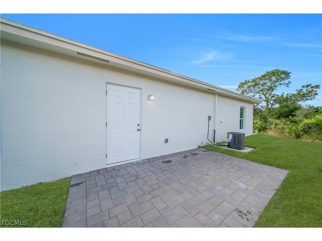 2801 42nd Street W Lehigh Acres FL 33971 2026009194 image12