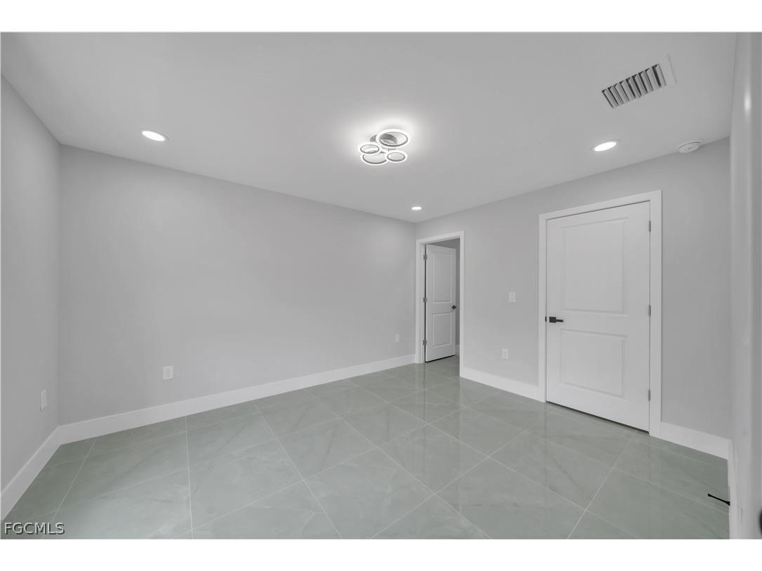 2801 42nd Street W Lehigh Acres FL 33971 2026009194 image9