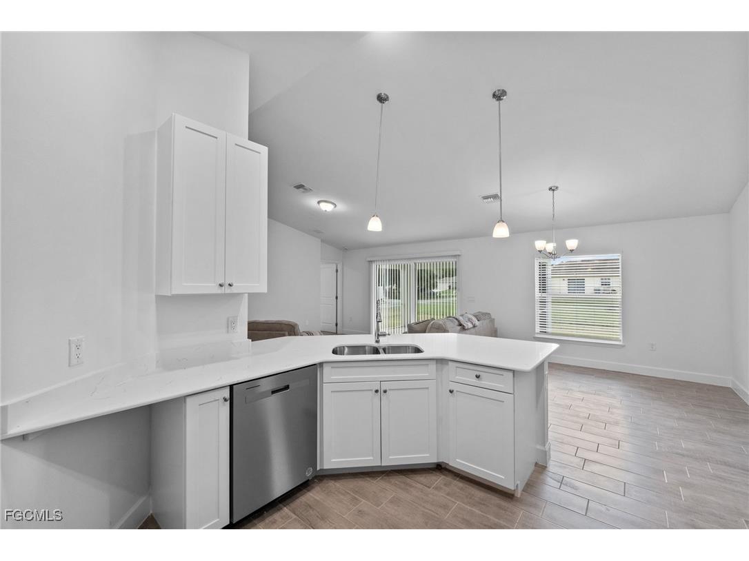 2801 50th Street SW Lehigh Acres FL 33976 2025009117 image25