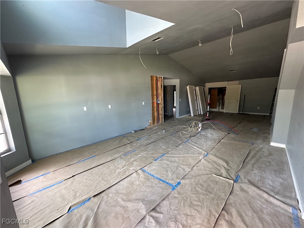 2801 Flora Avenue N Lehigh Acres FL 33971 2025021835 image4