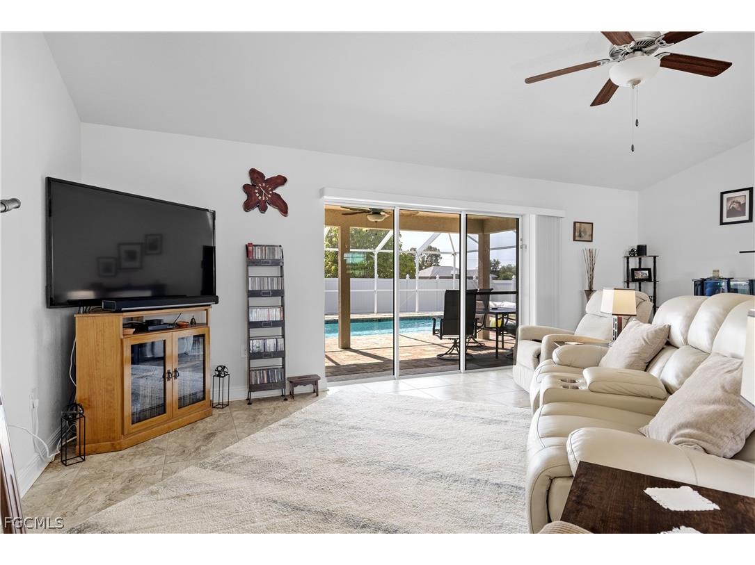 2801 NW 2nd Place Cape Coral FL 33993 2026009010 image11