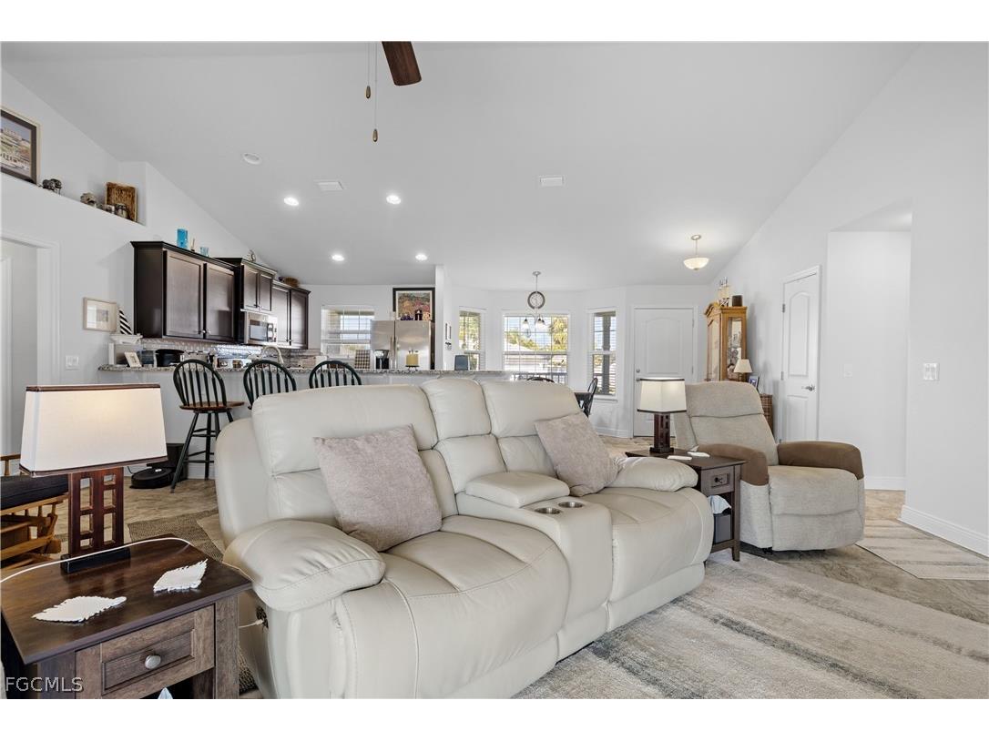 2801 NW 2nd Place Cape Coral FL 33993 2026009010 image16