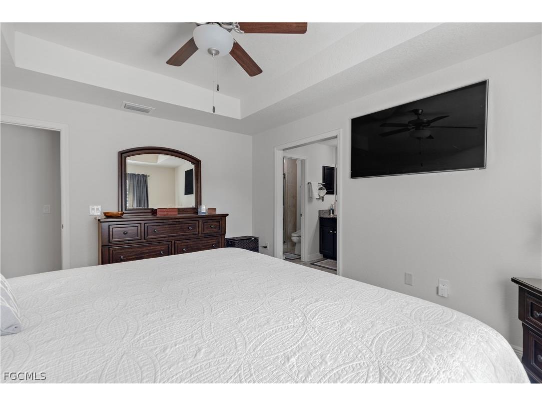 2801 NW 2nd Place Cape Coral FL 33993 2026009010 image18