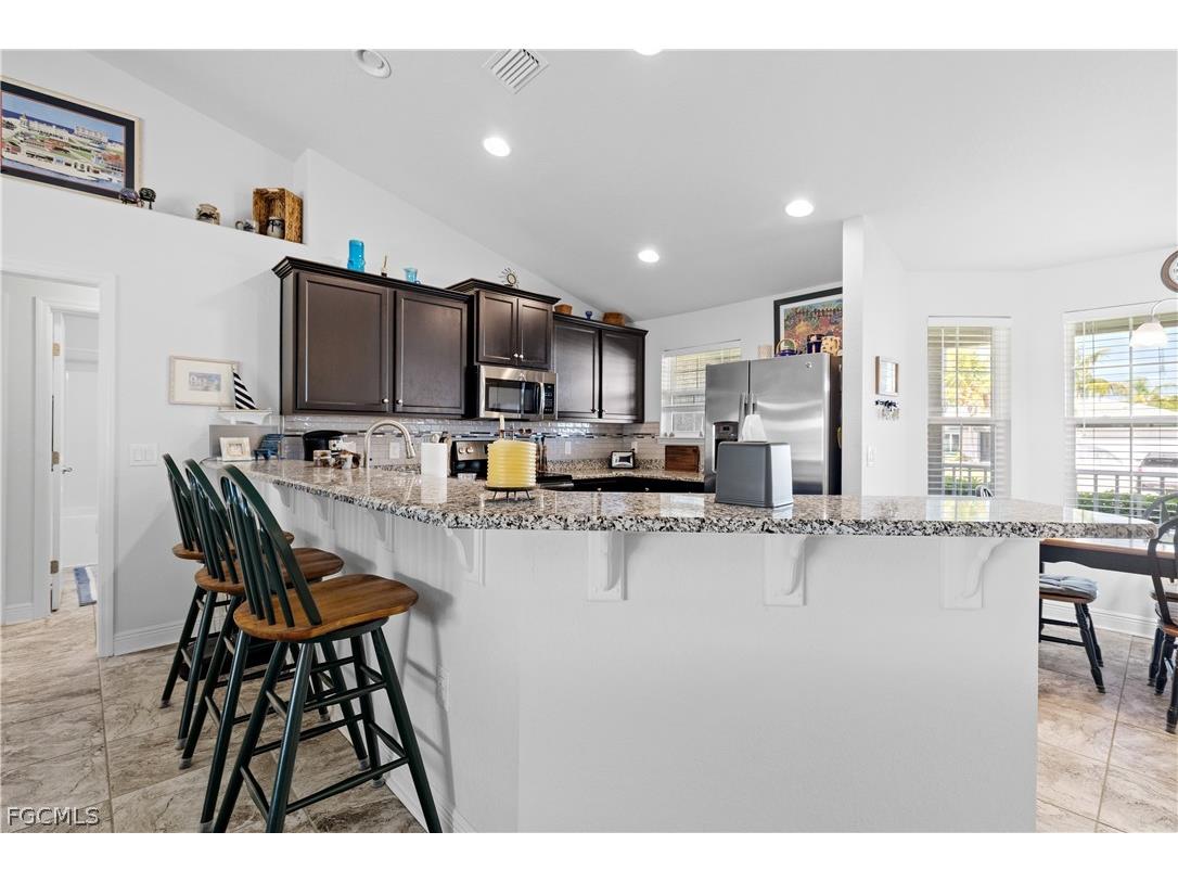 2801 NW 2nd Place Cape Coral FL 33993 2026009010 image6