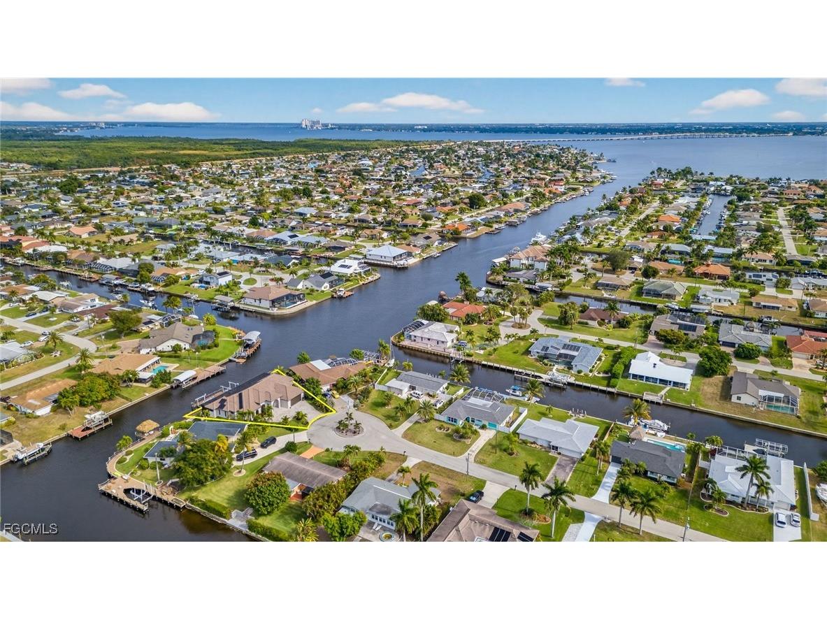 2801 SE 18th Court Cape Coral FL 33904 2026001681 image9