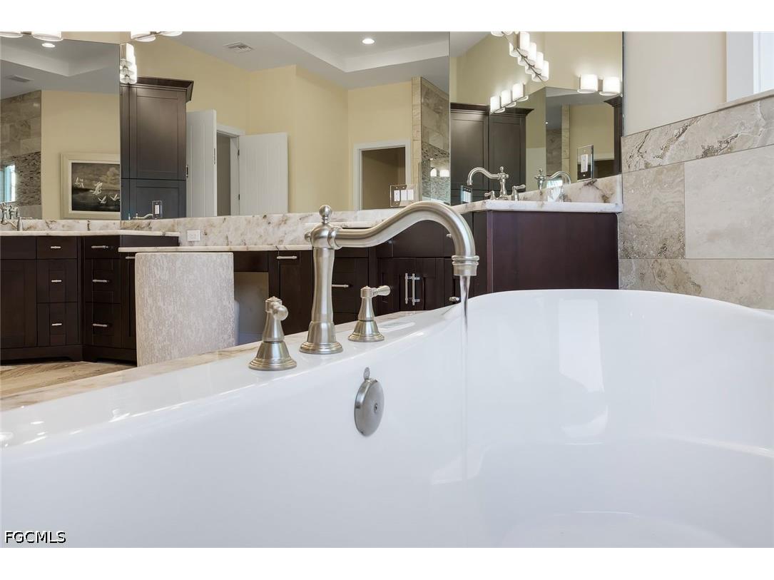 2801 SW 39th Terrace Cape Coral FL 33914 2026017651 image25
