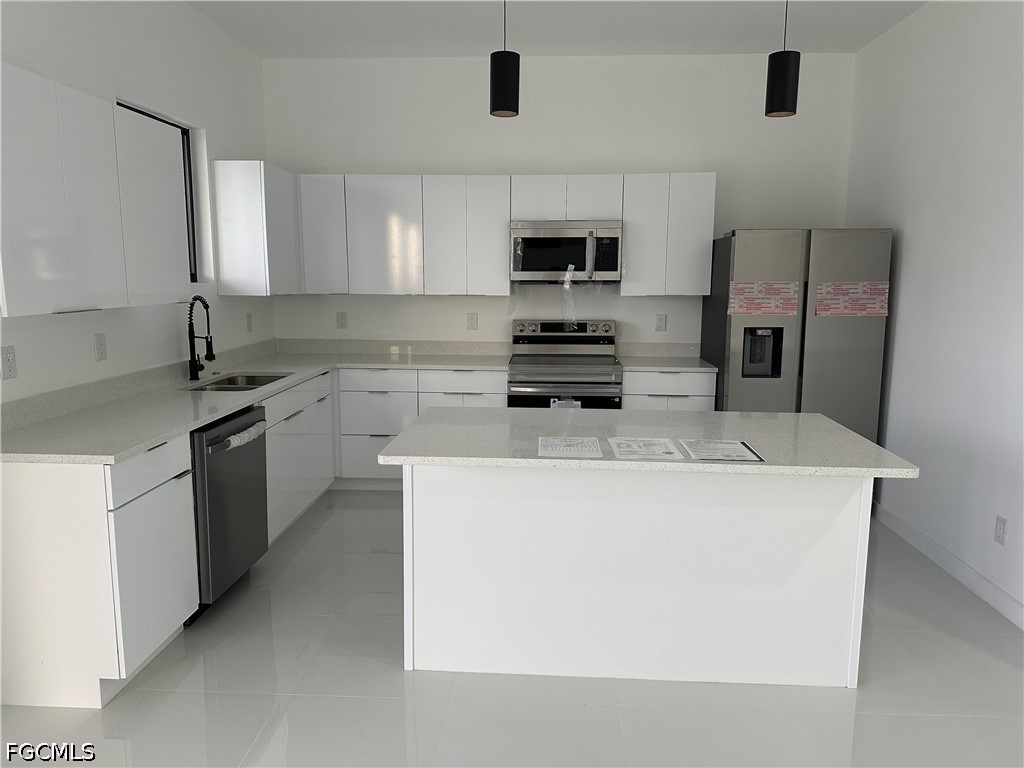2801 SW Embers Terrace Cape Coral FL 33991 2026014421 image8