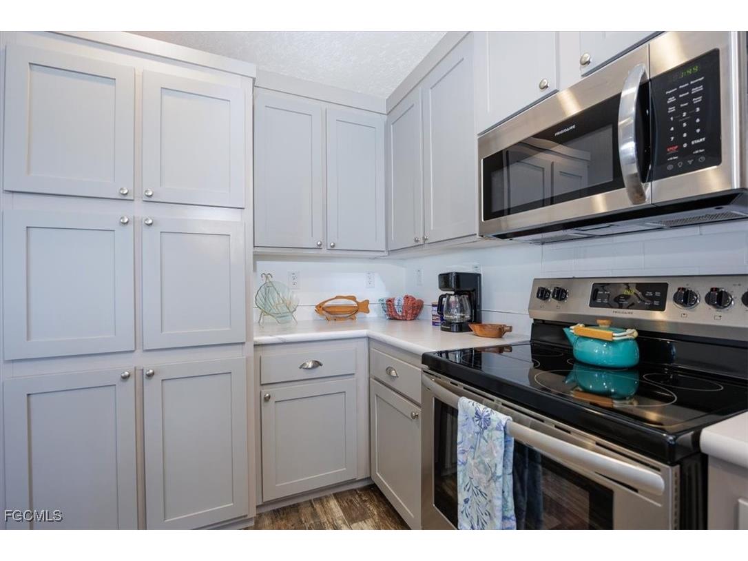 2801 York Road Saint James City FL 33956 2025020274 image11