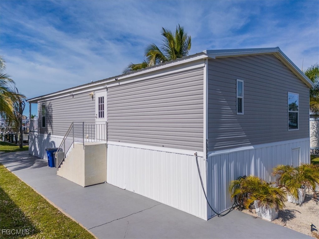 2801 York Road Saint James City FL 33956 2025020274 image4