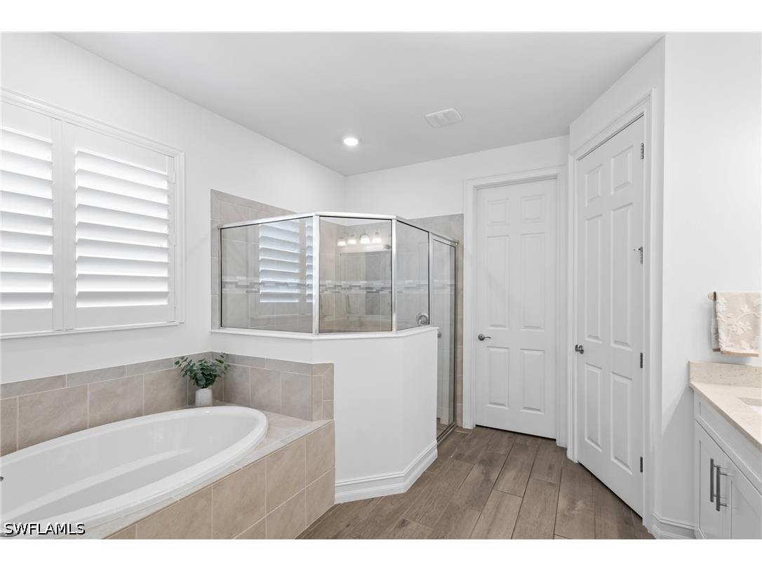 28013 Seasons Tide Avenue Bonita Springs FL 34135 226013979 image18