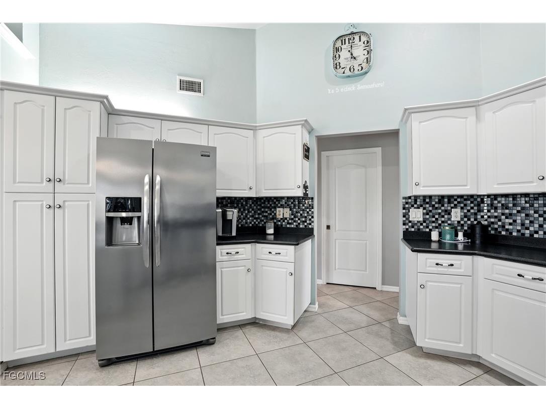 2802 SW 20th Avenue Cape Coral FL 33914 2025004960 image10