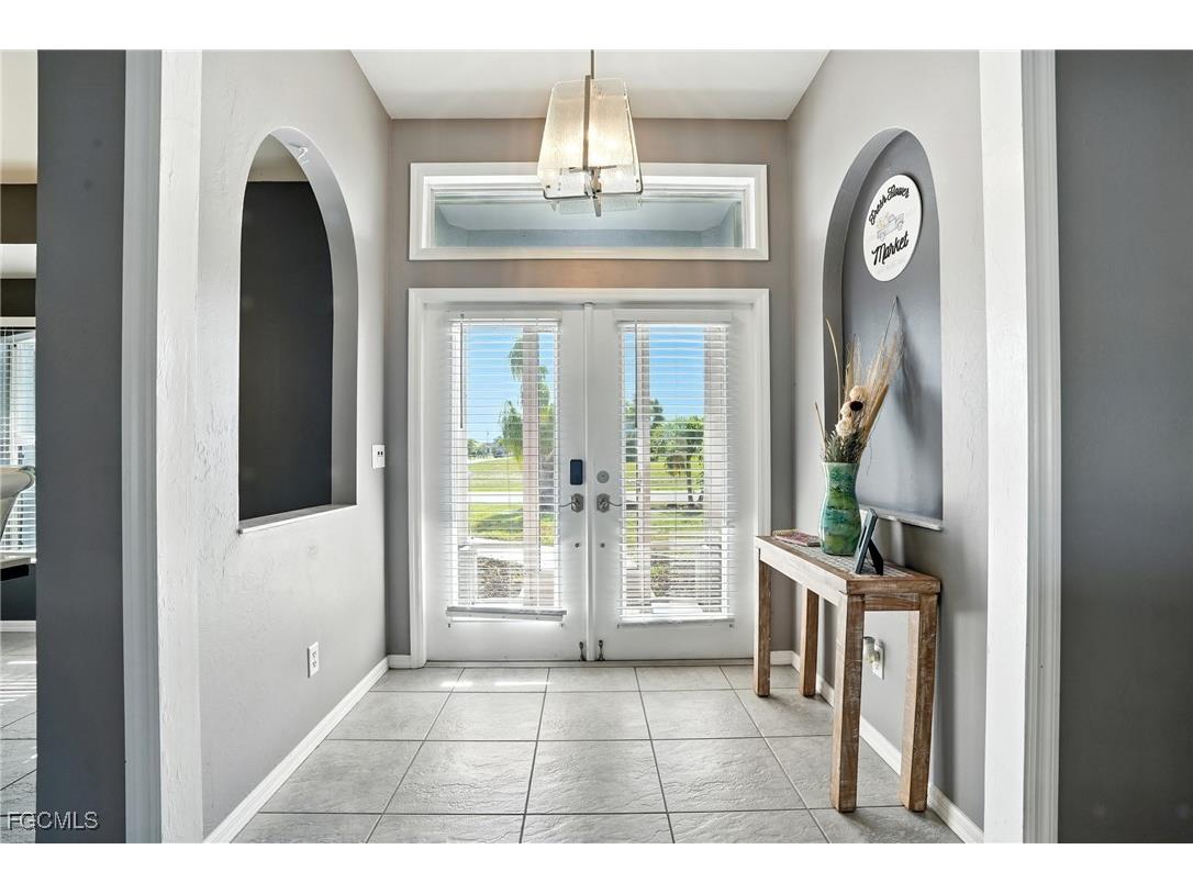 2802 SW 20th Avenue Cape Coral FL 33914 2025004960 image3