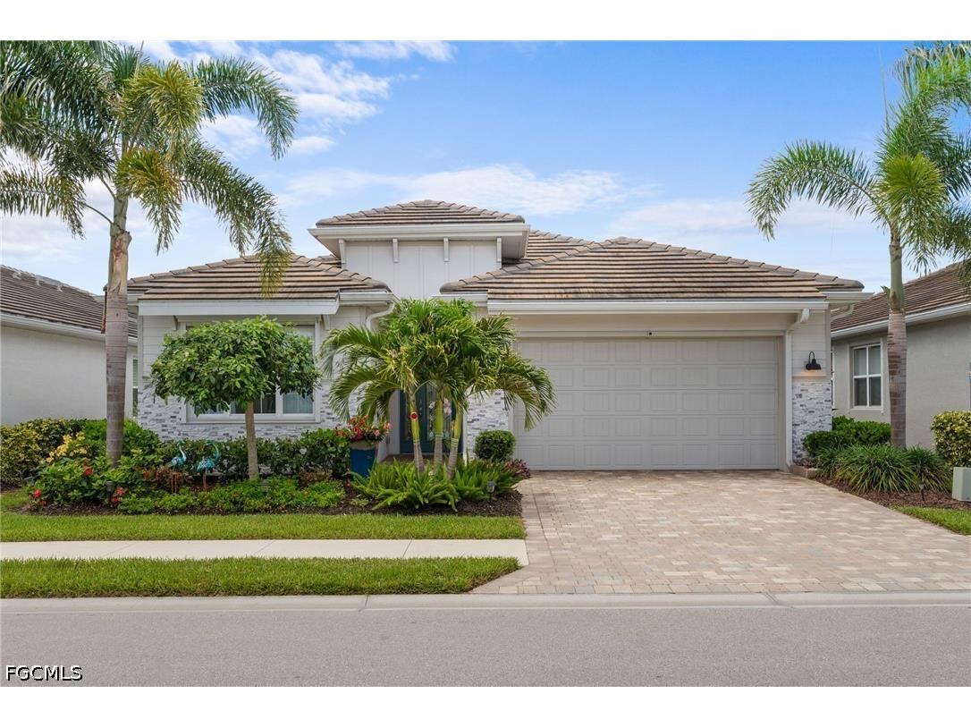 28024 Seasons Tide Avenue Bonita Springs FL 34135 2026025176 image3