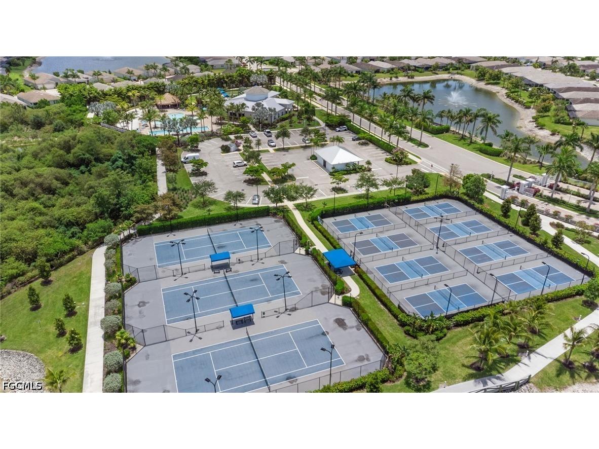 28024 Seasons Tide Avenue Bonita Springs FL 34135 2026025176 image31