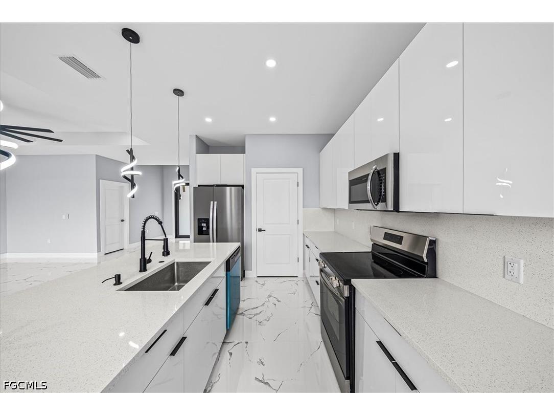 2803 48th Street SW Lehigh Acres FL 33976 2026018036 image10