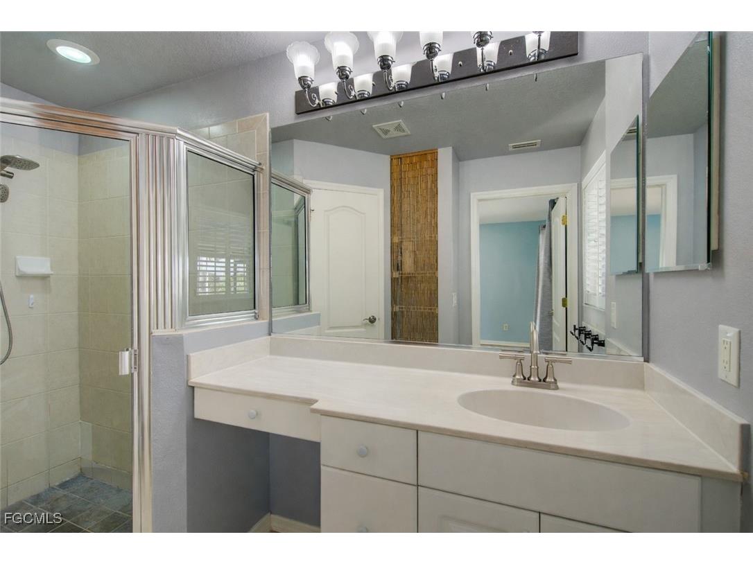 2803 SW 34th Terrace Cape Coral FL 33914 2026005638 image25