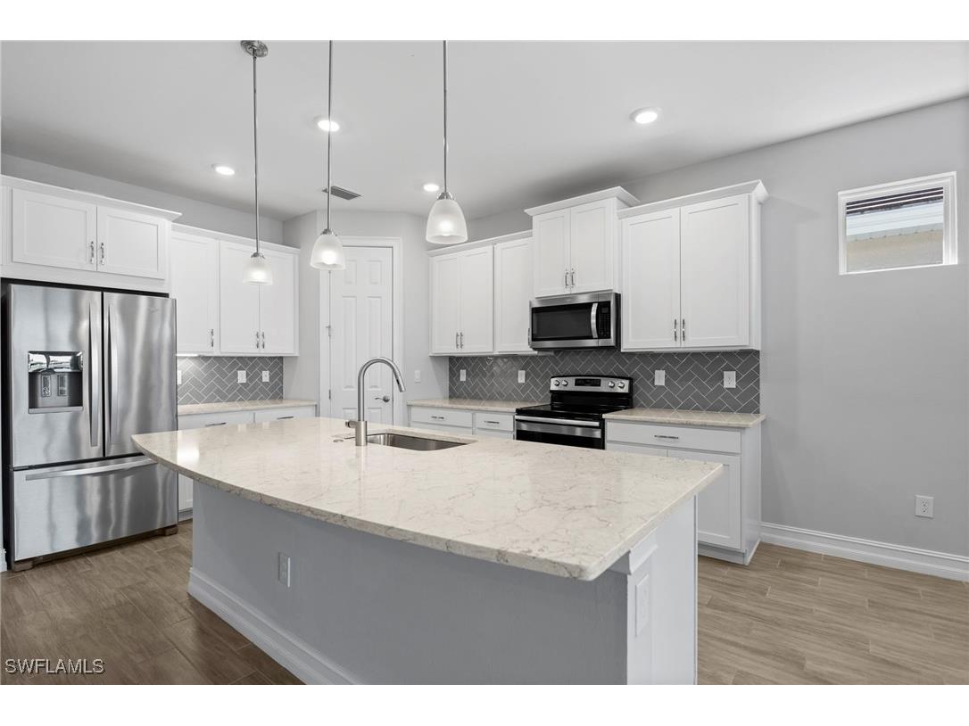 28037 Captiva Shell Loop Bonita Springs FL 34135 225073638 image1