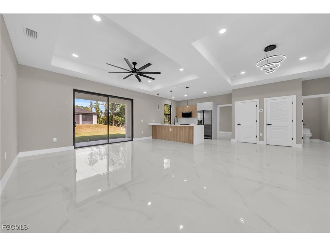 2804 10th Street W Lehigh Acres FL 33971 2025021377 image3