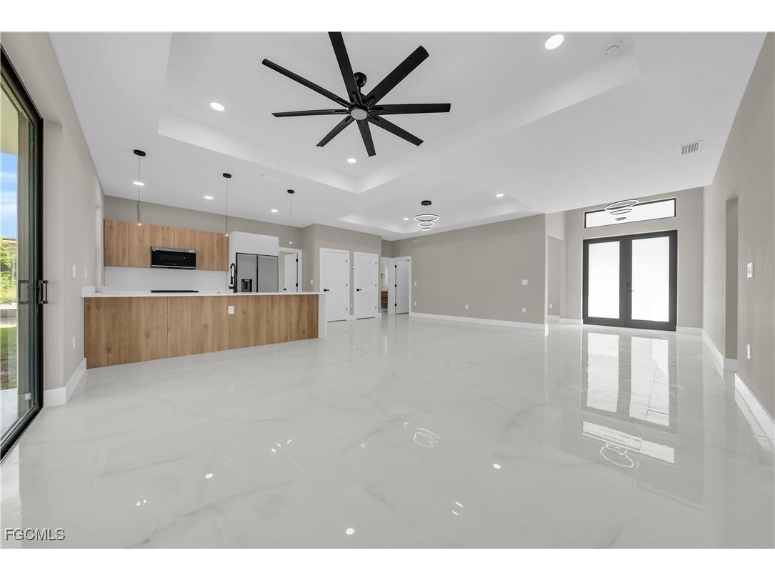 2804 10th Street W Lehigh Acres FL 33971 2025021377 image4