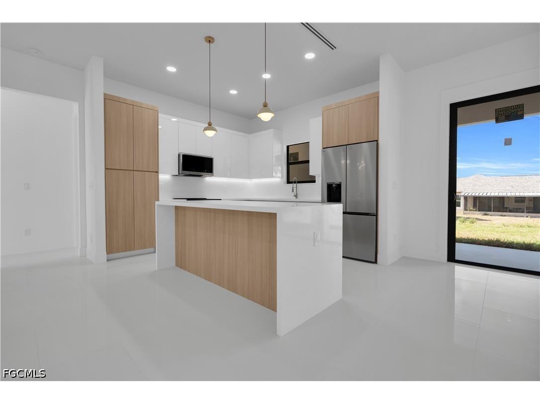 2804 5th Street W Lehigh Acres FL 33971 2026019843 image4