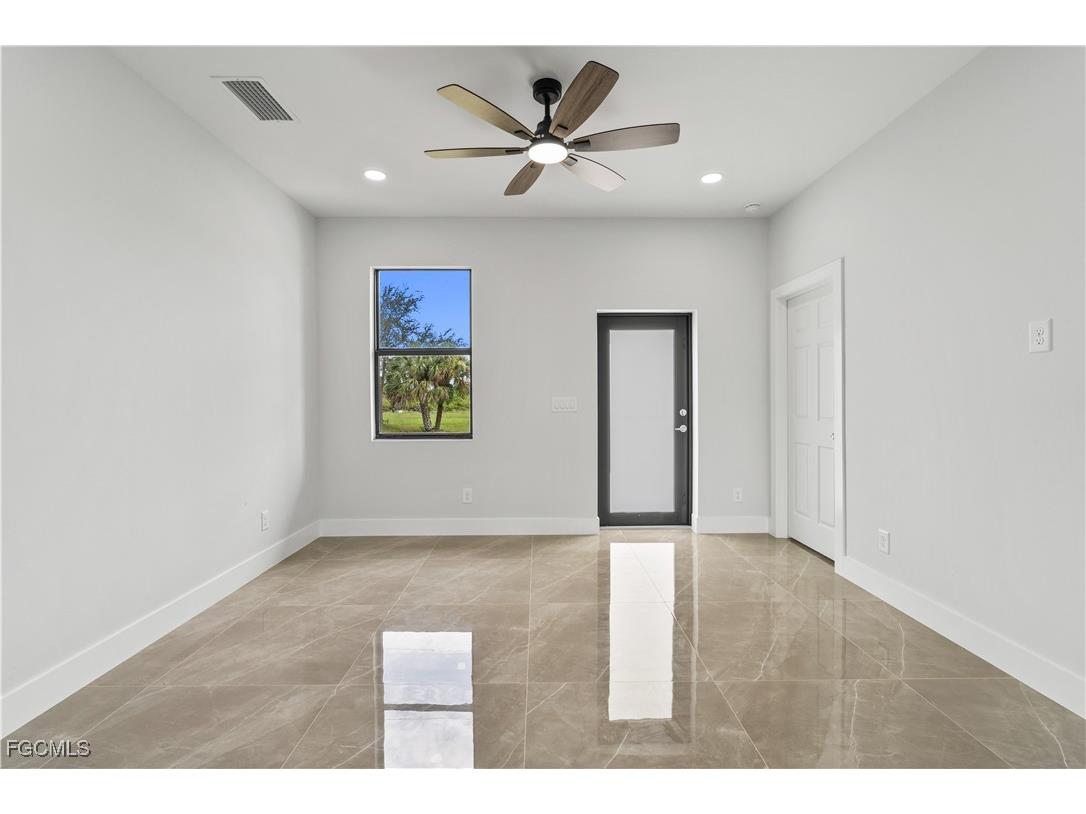 2804 73rd Street W Lehigh Acres FL 33971 2025009764 image6