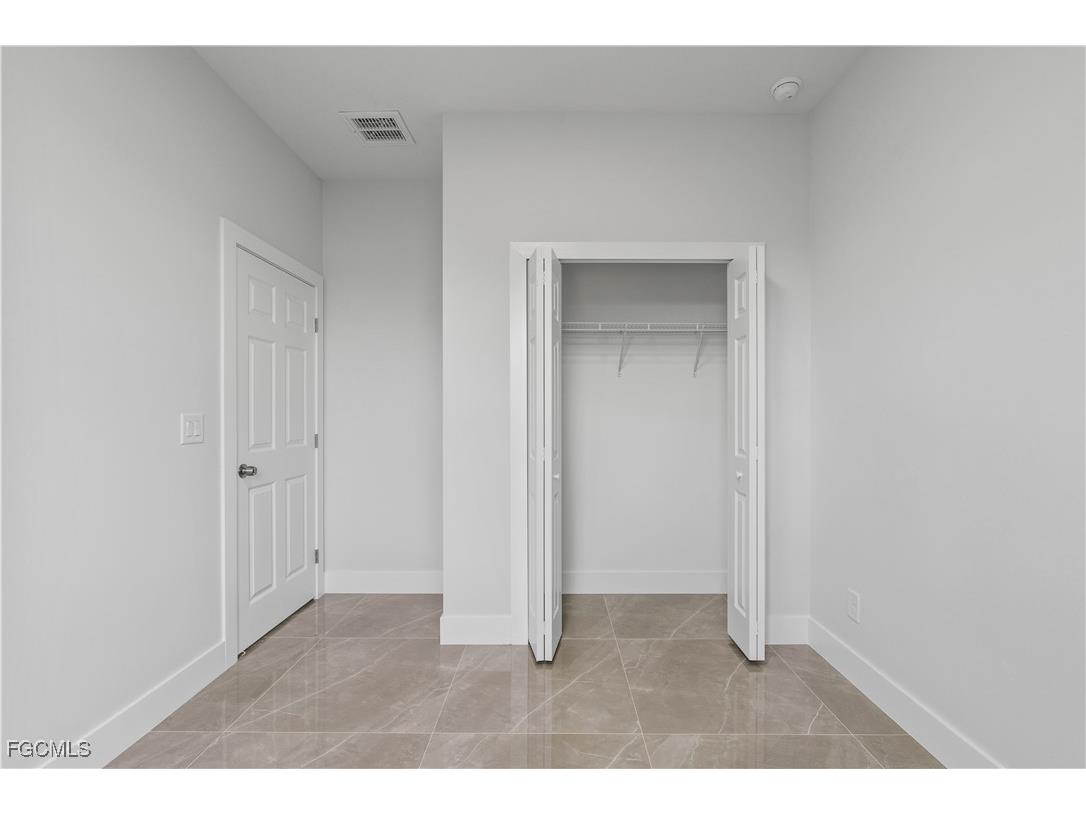 2804 73rd Street W Lehigh Acres FL 33971 2025009764 image8