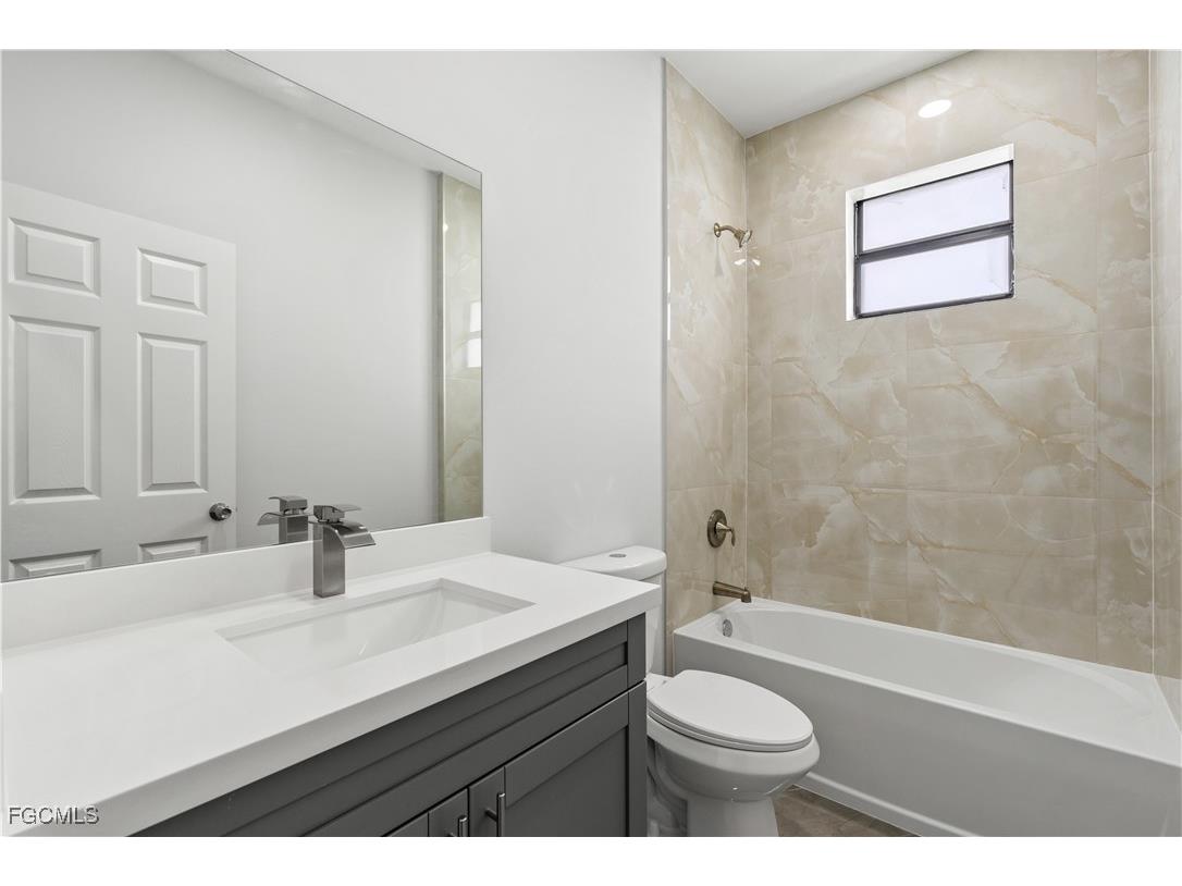 2804 73rd Street W Lehigh Acres FL 33971 2025009764 image9