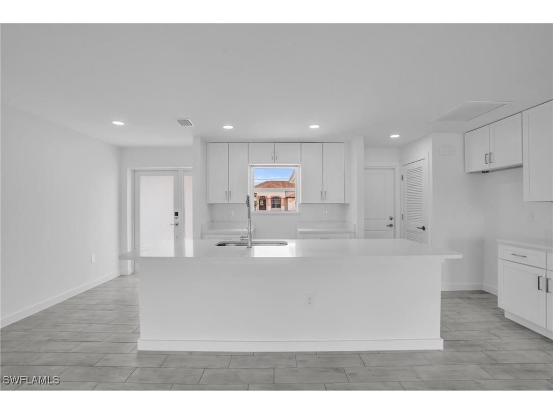 2804 7th Street SW Lehigh Acres FL 33976 224066258 image1