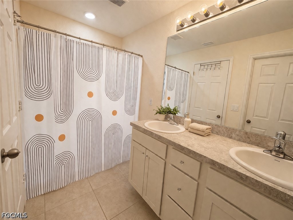 2804 NE 2nd Place Cape Coral FL 33909 2026023187 image11