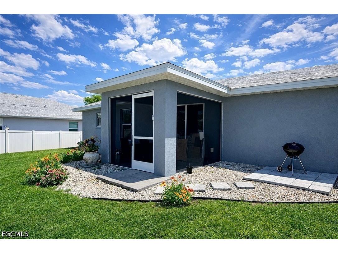 2804 NE 2nd Place Cape Coral FL 33909 2026023187 image2