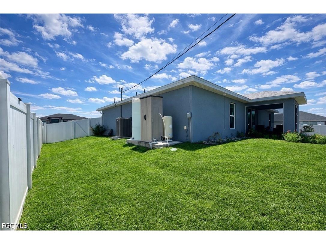 2804 NE 2nd Place Cape Coral FL 33909 2026023187 image3