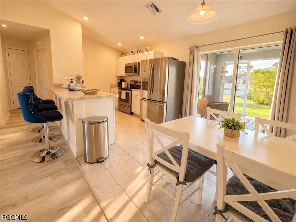 2804 NE 2nd Place Cape Coral FL 33909 2026023187 image7