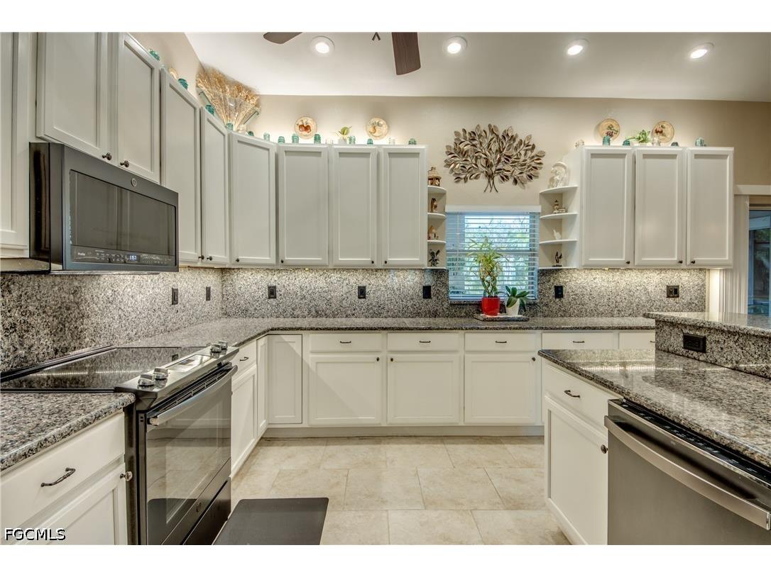 2804 NE 3rd Avenue Cape Coral FL 33909 2026027312 image18