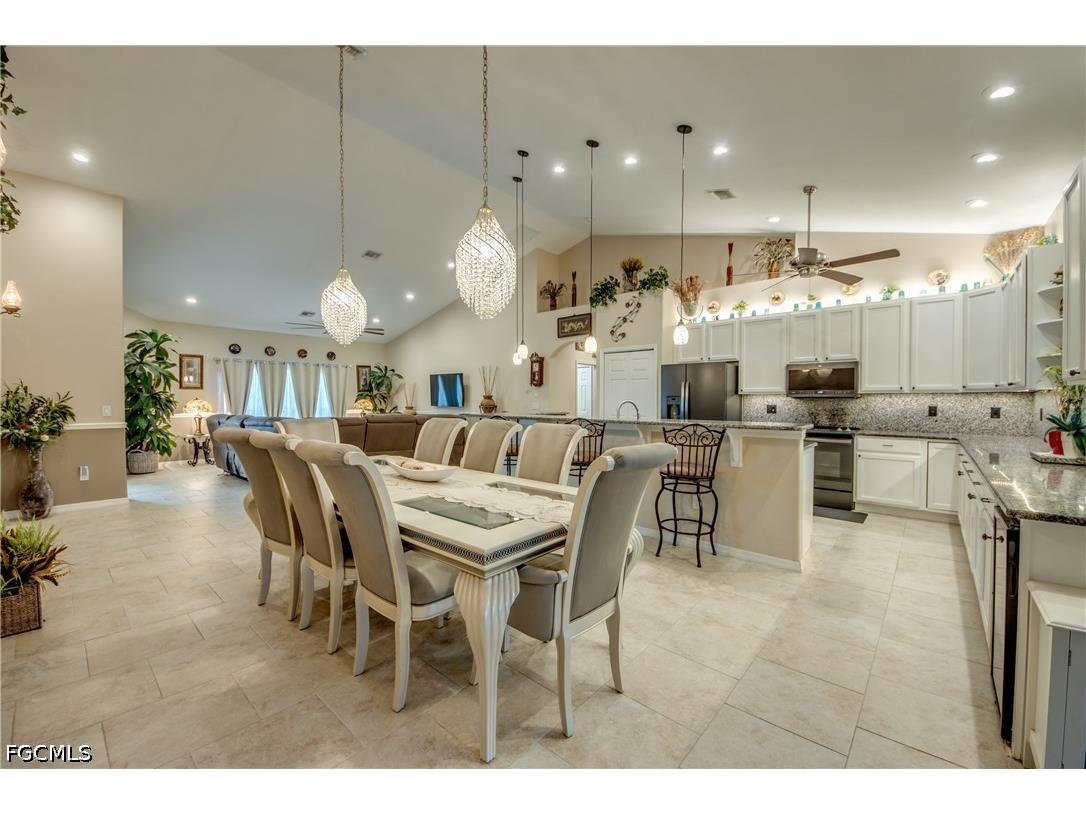 2804 NE 3rd Avenue Cape Coral FL 33909 2026027312 image23