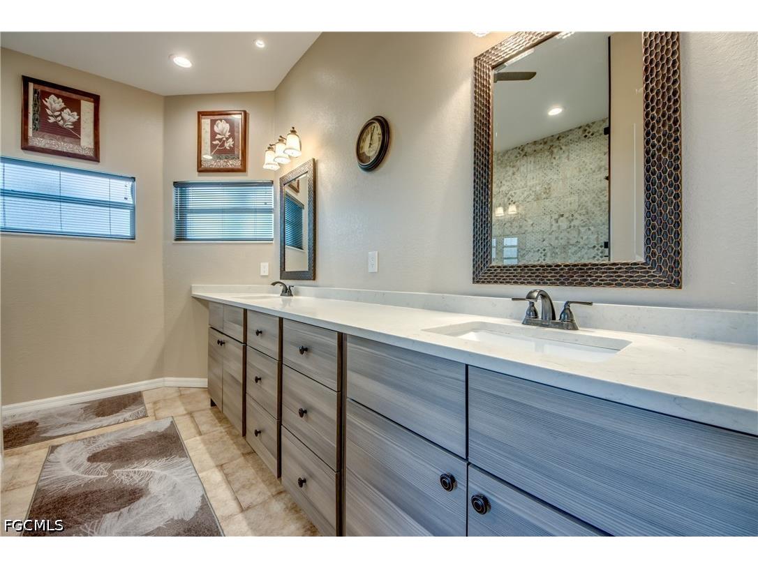 2804 NE 3rd Avenue Cape Coral FL 33909 2026027312 image29