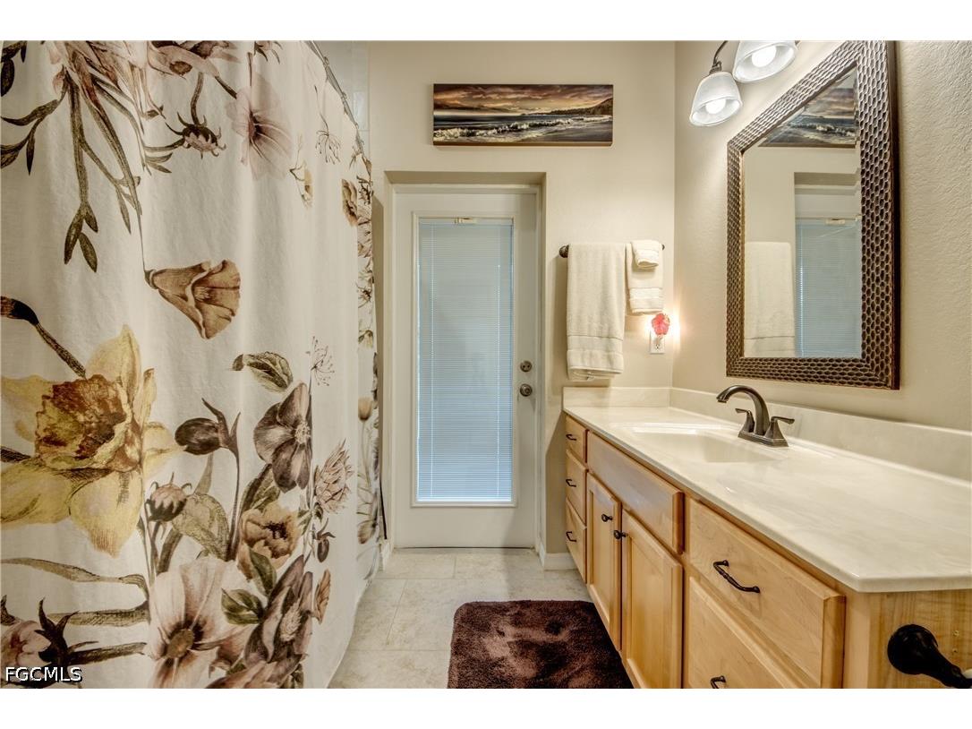 2804 NE 3rd Avenue Cape Coral FL 33909 2026027312 image33