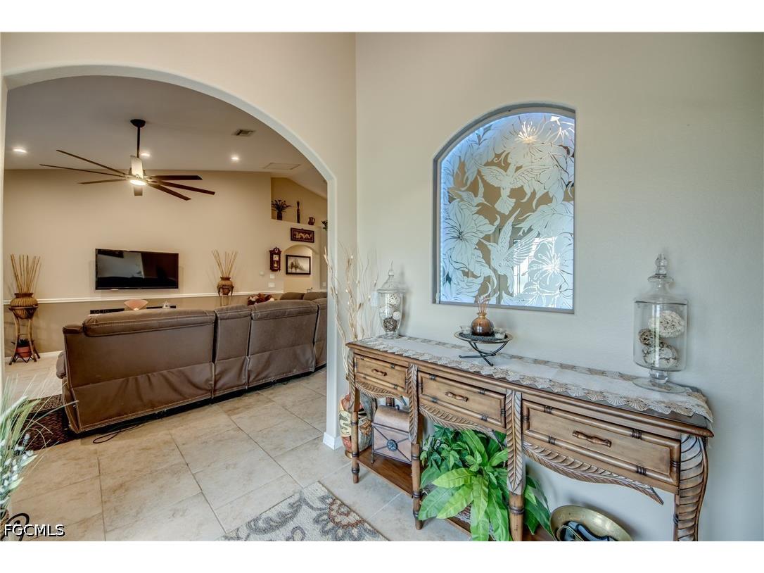 2804 NE 3rd Avenue Cape Coral FL 33909 2026027312 image4